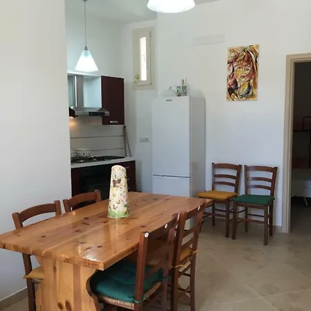 Villa Holidays Rubino *